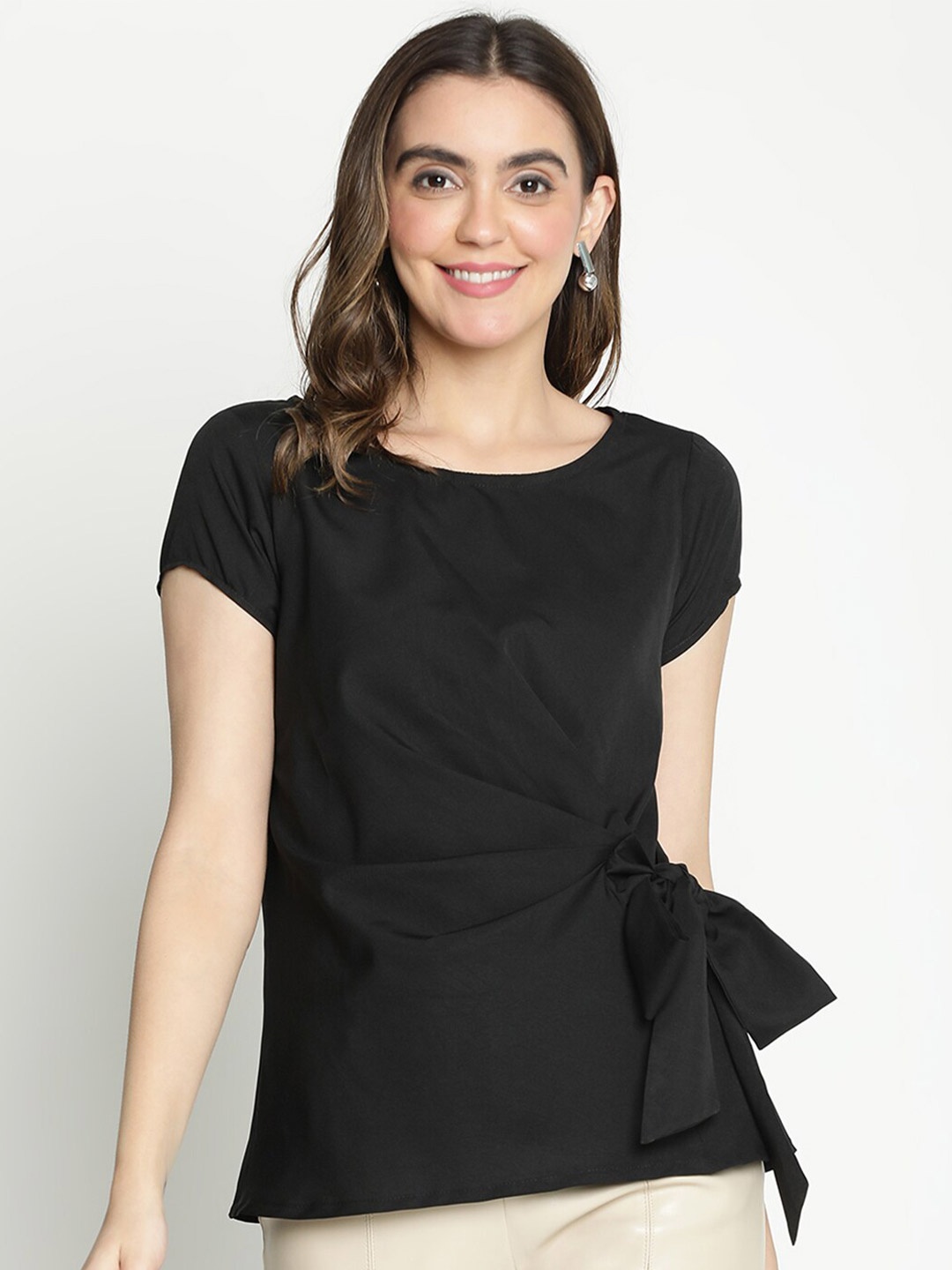 

DRAAX Fashions Top, Black