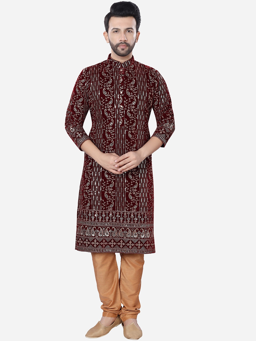 

Avaeta Paisley Embroidered Regular Chikankari Velvet Kurta with Pyjamas, Maroon