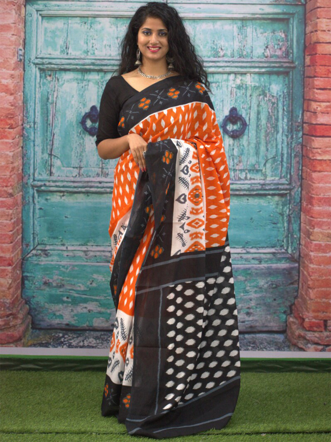 

GK FASHION Ethnic Motifs Printed Pure Cotton Saree, Orange