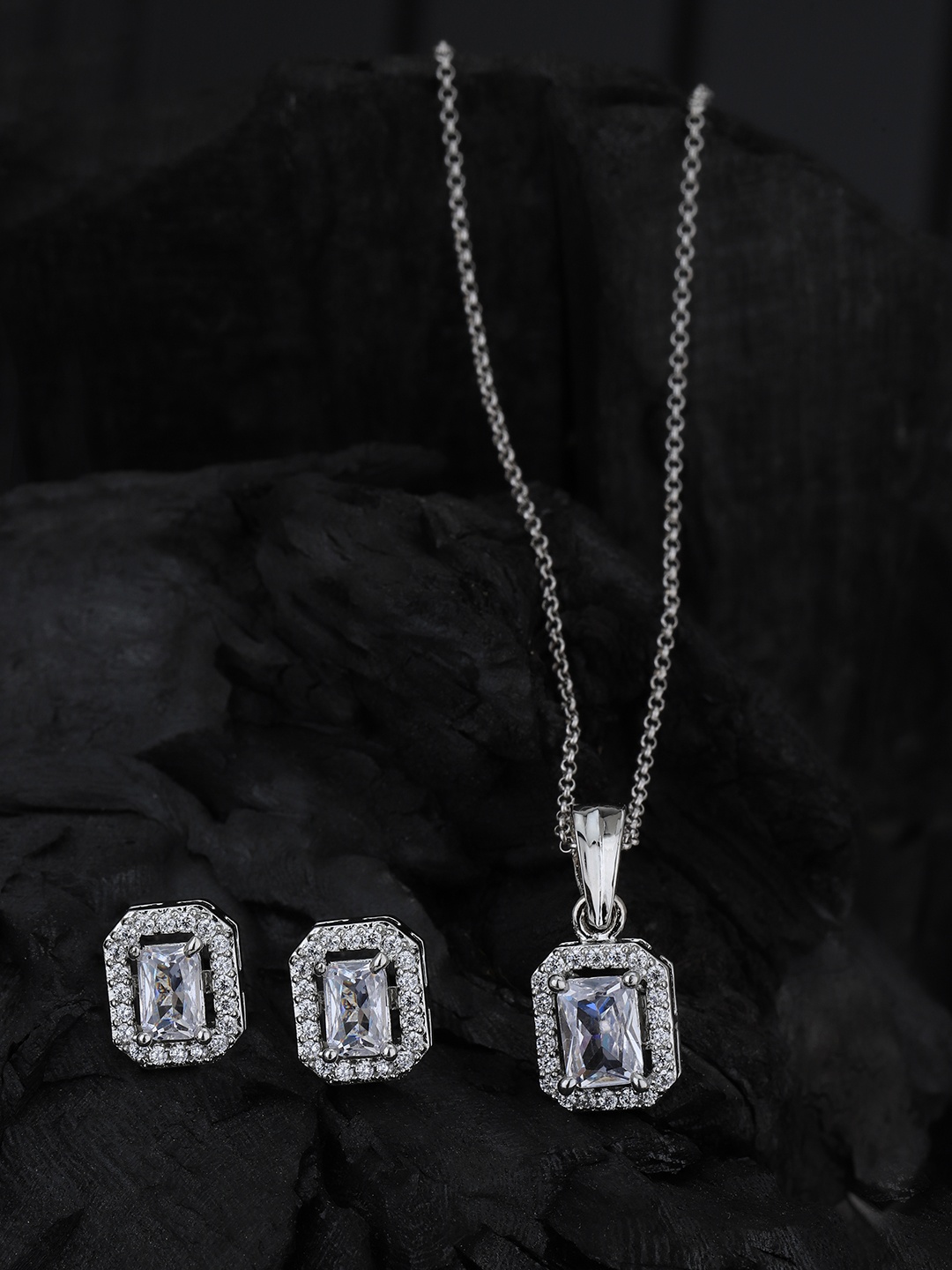 

Carlton London Women 925 Sterling Silver Rhodium Plated Solitaire CZ Jewellery Set