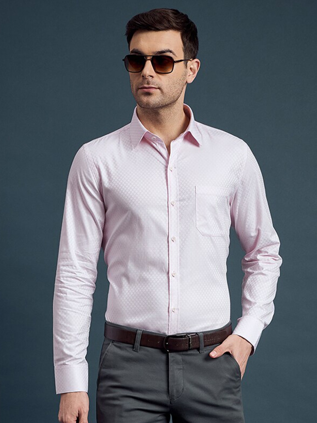 

LOUIS STITCH Men Comfort Opaque Formal Shirt, Pink