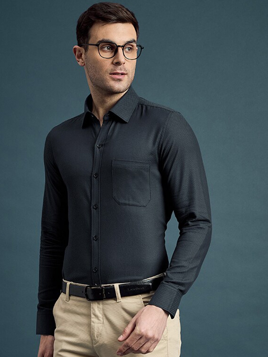 

LOUIS STITCH Men Slim Fit Opaque Formal Shirt, Black