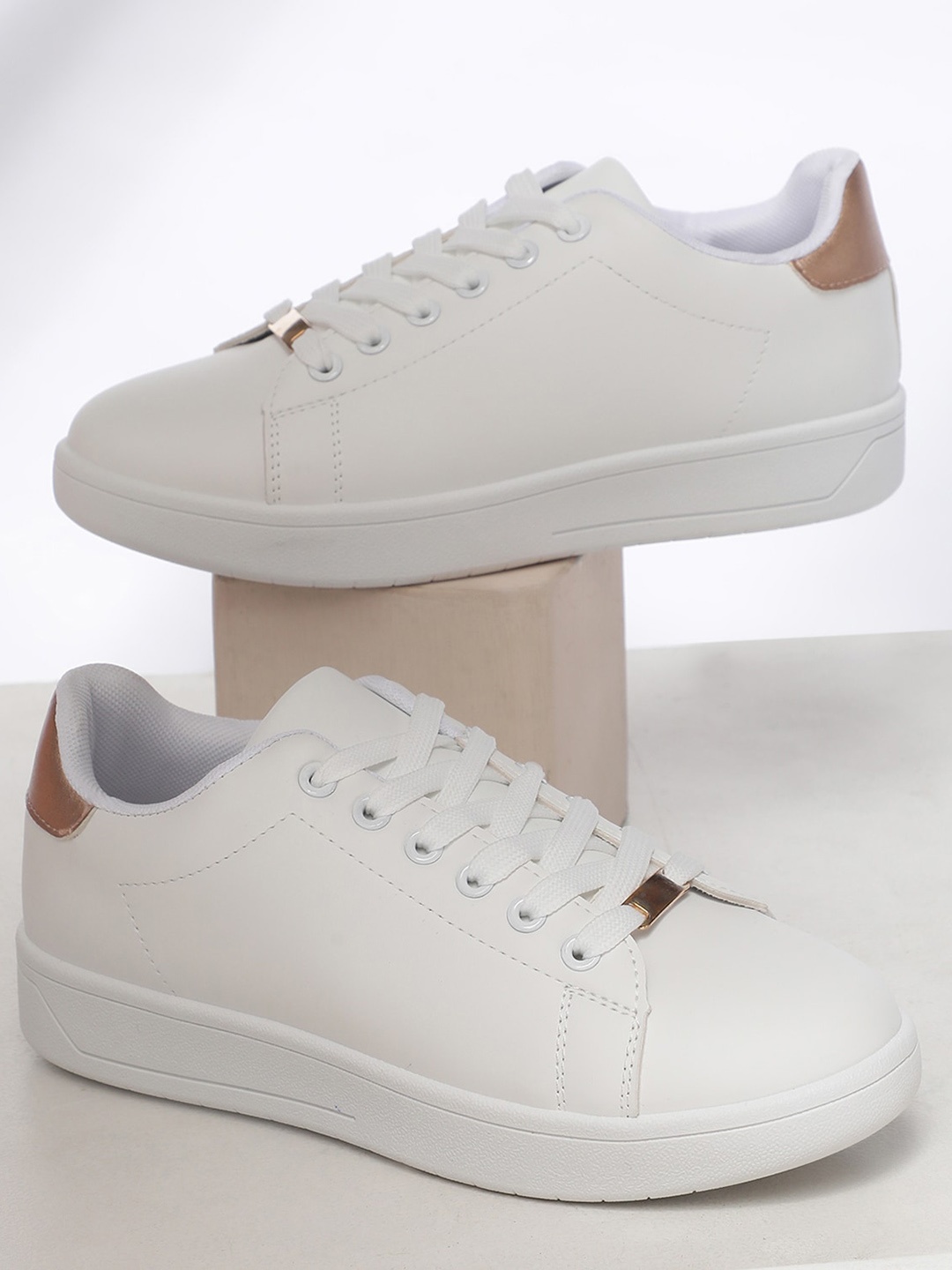 

DressBerry Women White Textured Round Toe Sneakers