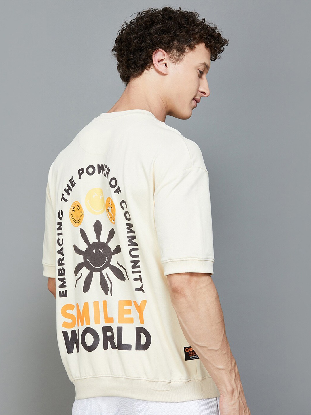 

SmileyWorld Men Typography Printed Applique T-shirt, Beige