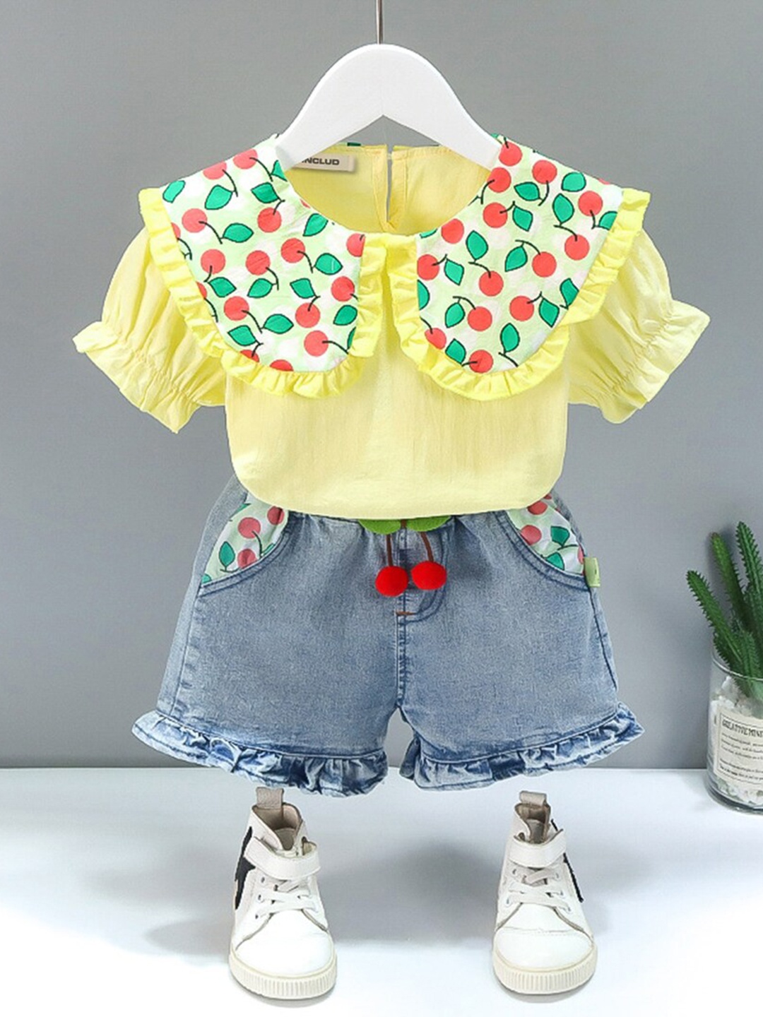 

INCLUD Girls Printed Top with Denim Shorts Set, Yellow