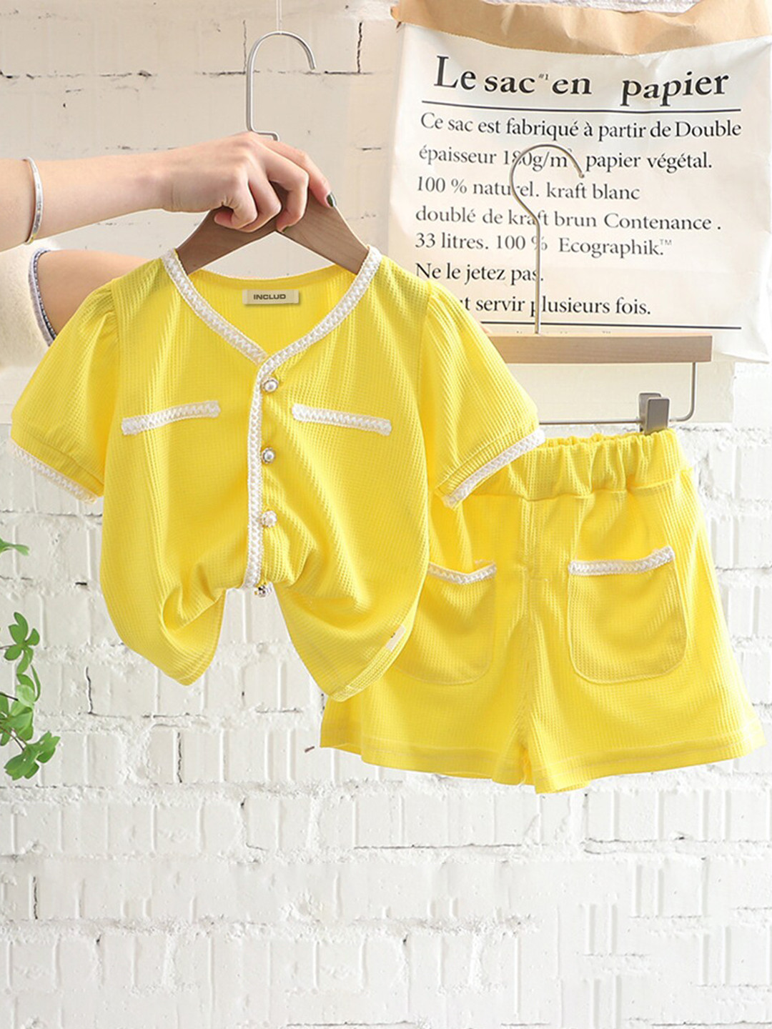 

INCLUD Girls V-Neck Top with Shorts, Yellow