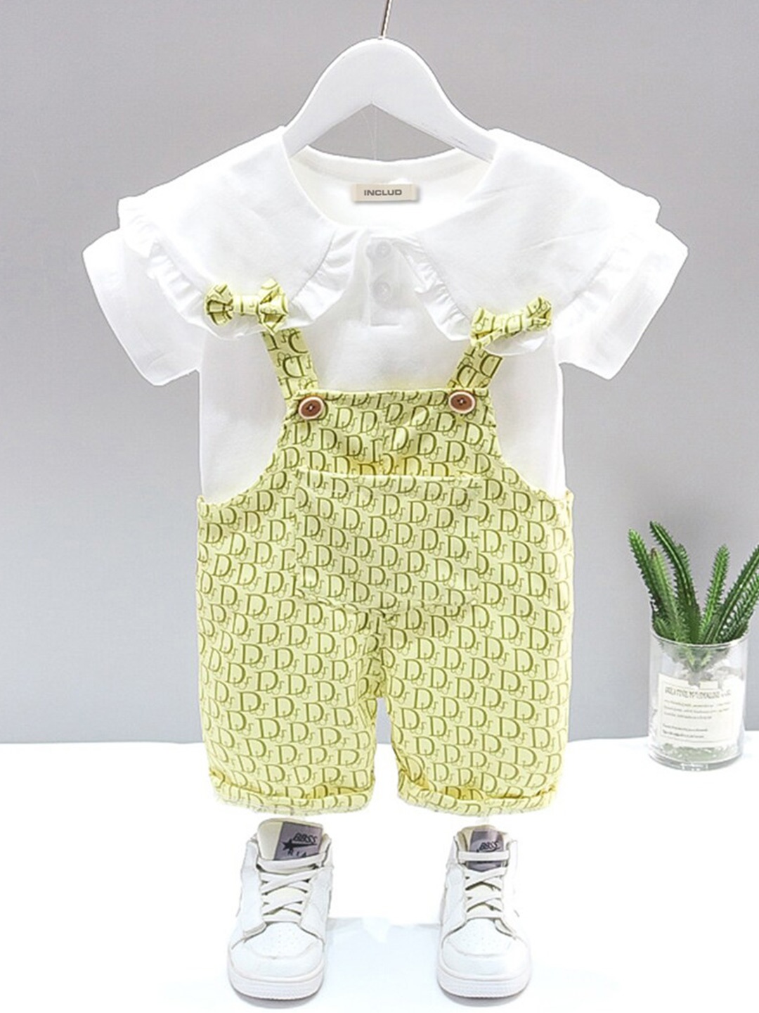 

INCLUD Girls Peter Pan Collar T-Shirt & Printed Dungaree Set, White