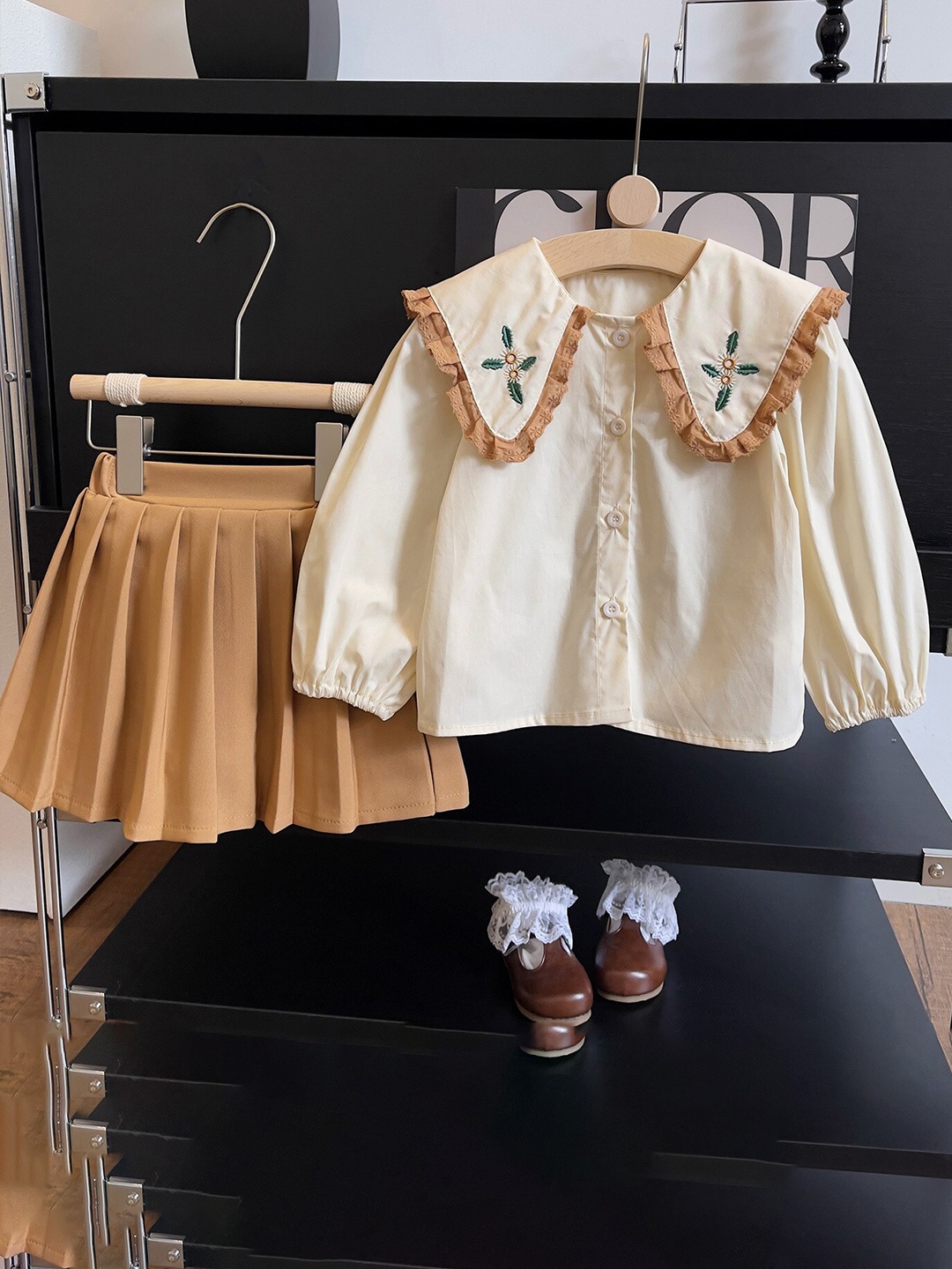 

INCLUD Girls Long Sleeves Peter Pan Collar Top with Skirt, Beige