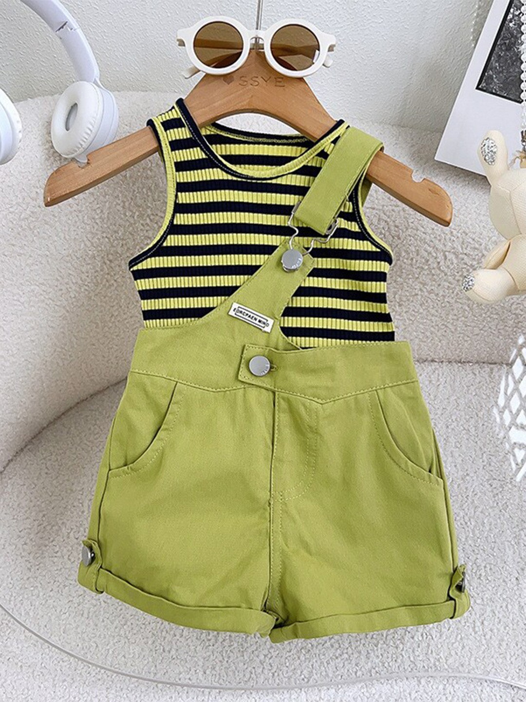 

INCLUD Infant Girls Striped Top With Shorts, Green
