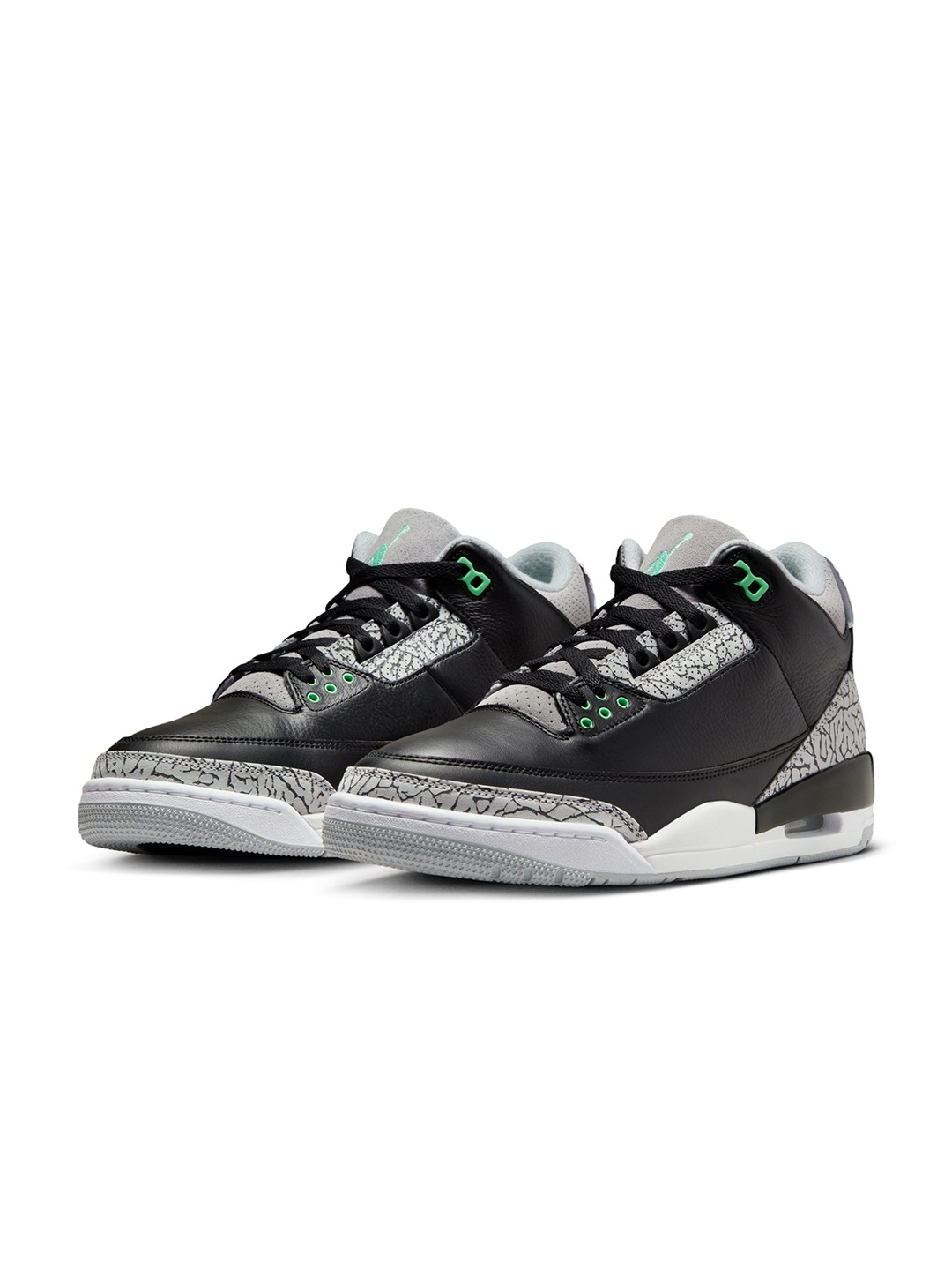 

Nike Men Air Jordan 3 Retro Sneakers, Black