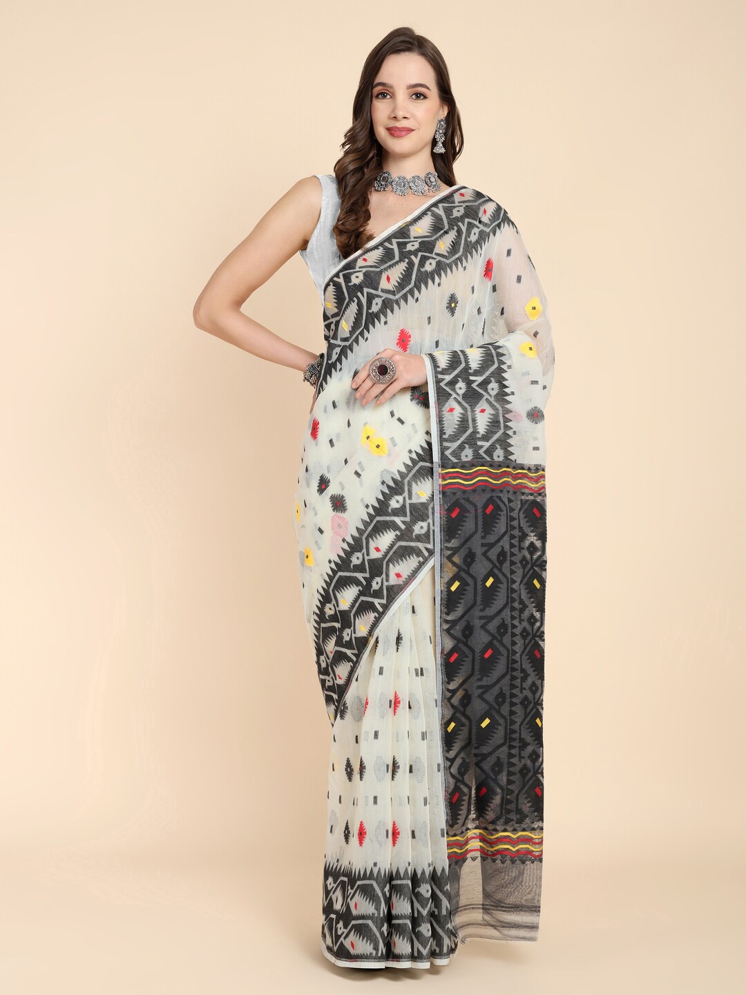 

Bong ButiQ Ethnic Motifs Printed Jamdani Saree, Black