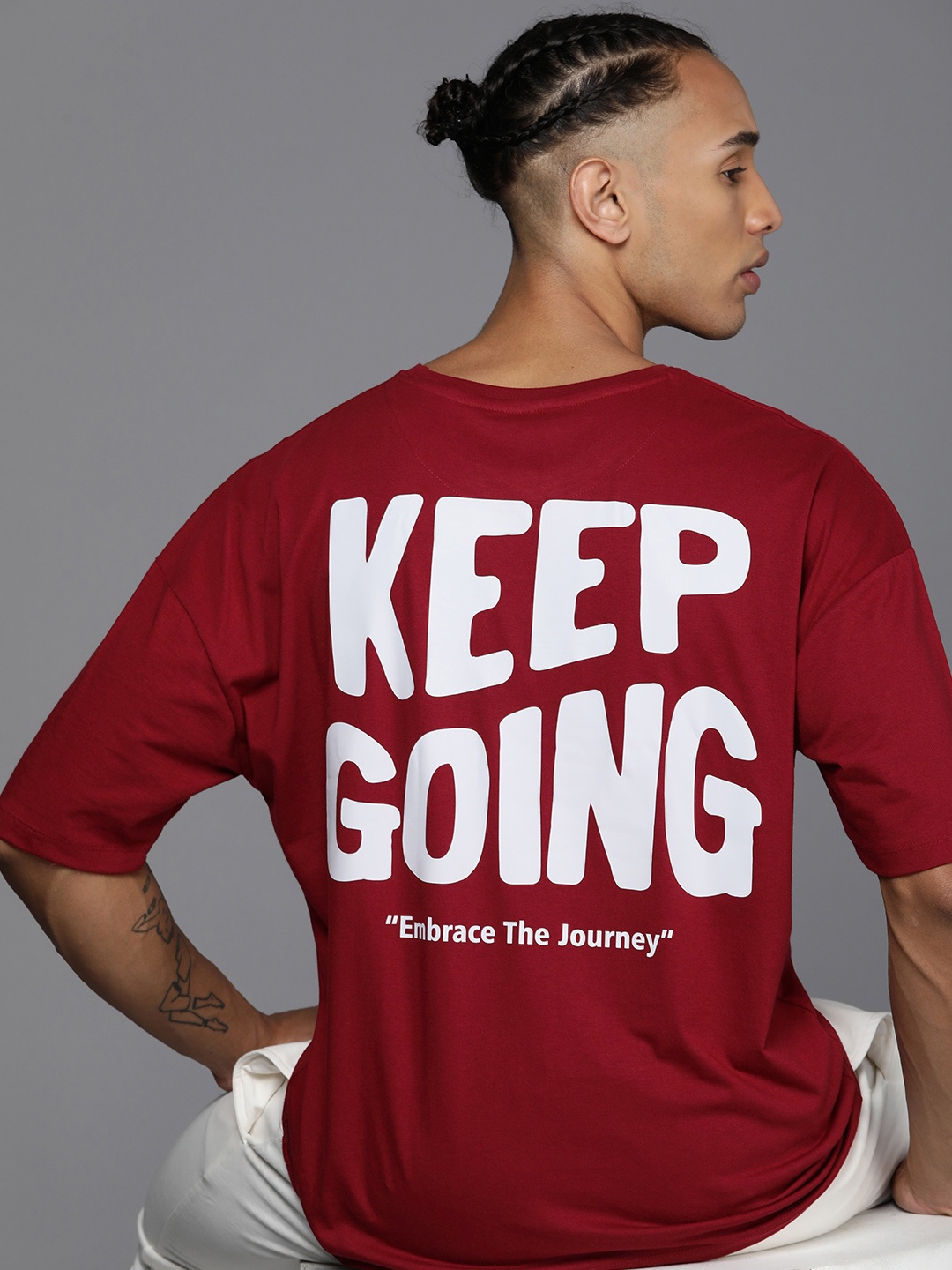 

HRX by Hrithik Roshan Men Printed Oversized Drop-Shoulder Sleeves Pure Cotton T-shirt, Maroon