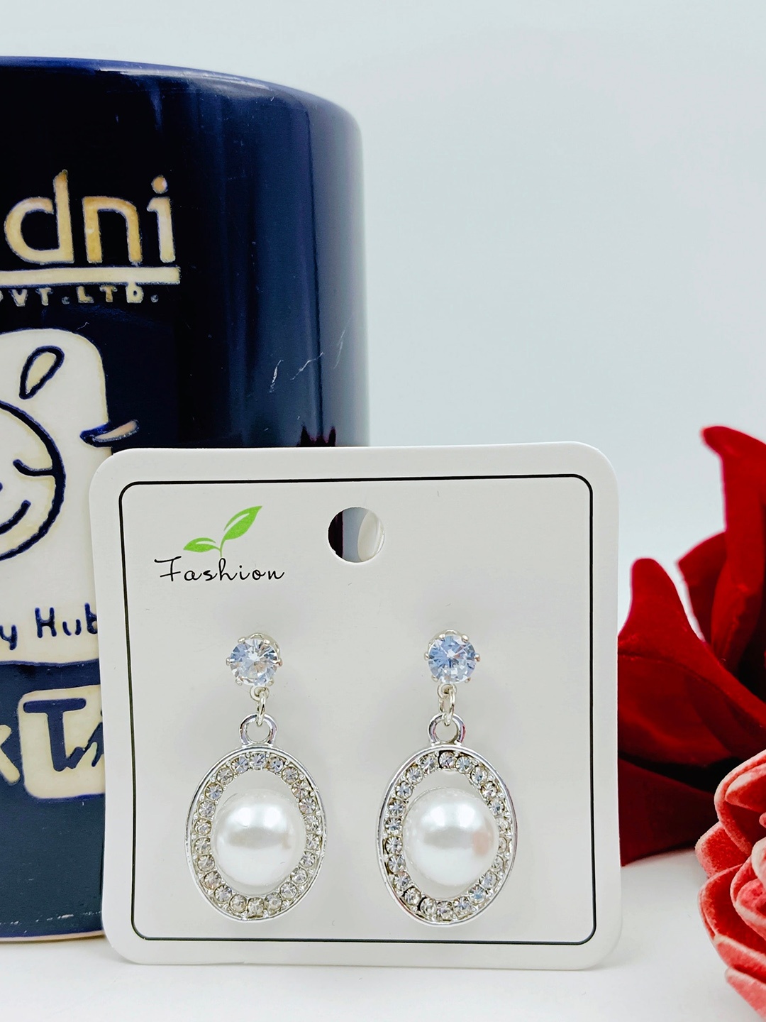 

Manikya Contemporary Studs Earrings, Silver