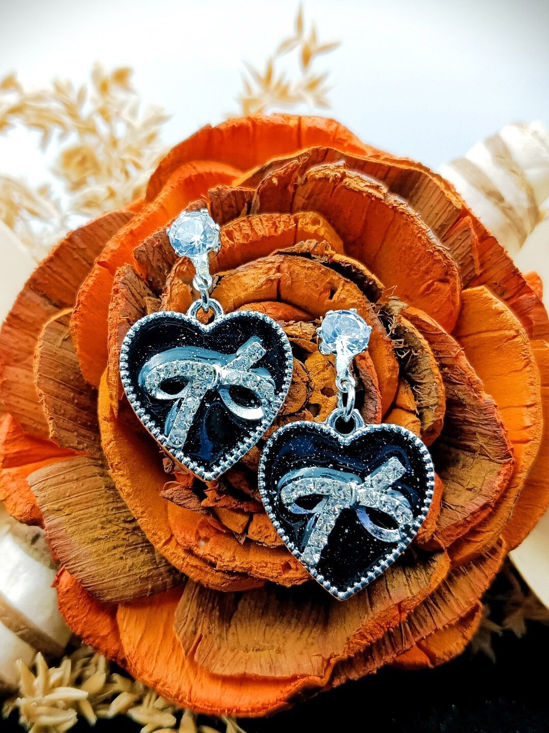 

Manikya Contemporary Drop Earrings, Silver