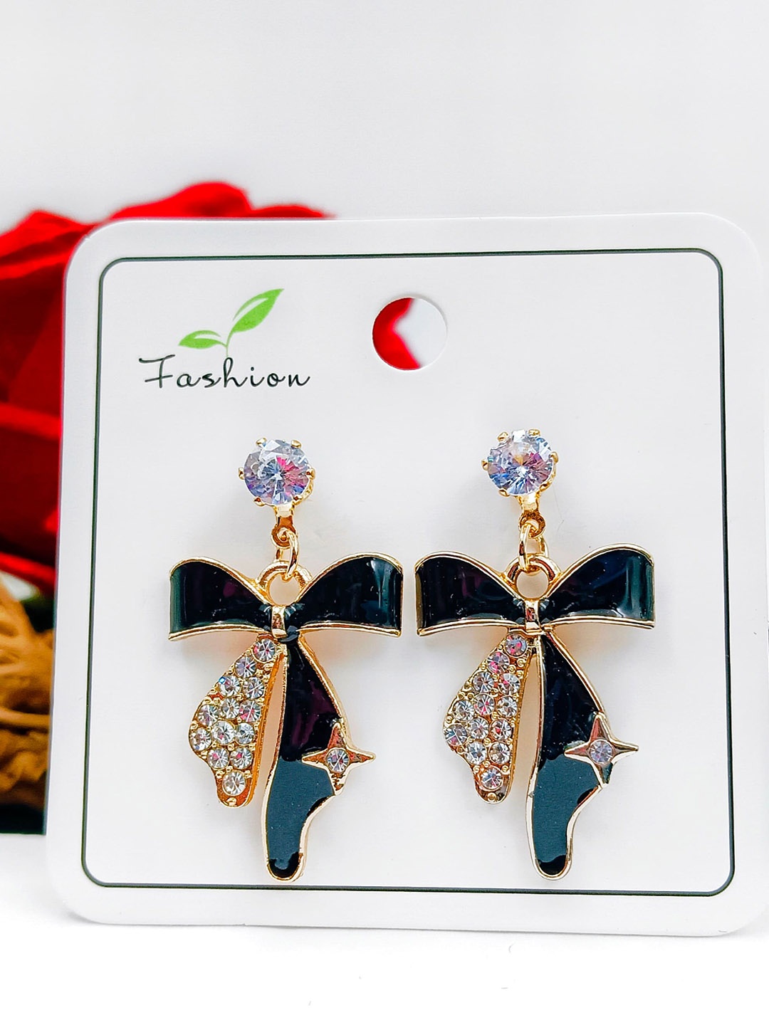 

Manikya Contemporary Drop Earrings, Gold