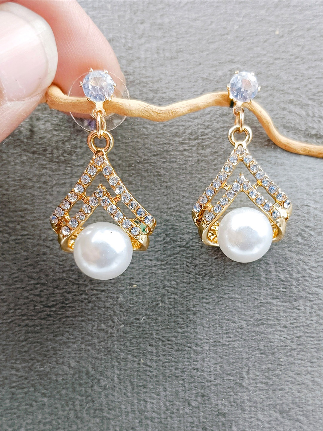 

Manikya Contemporary Drop Earrings, Gold