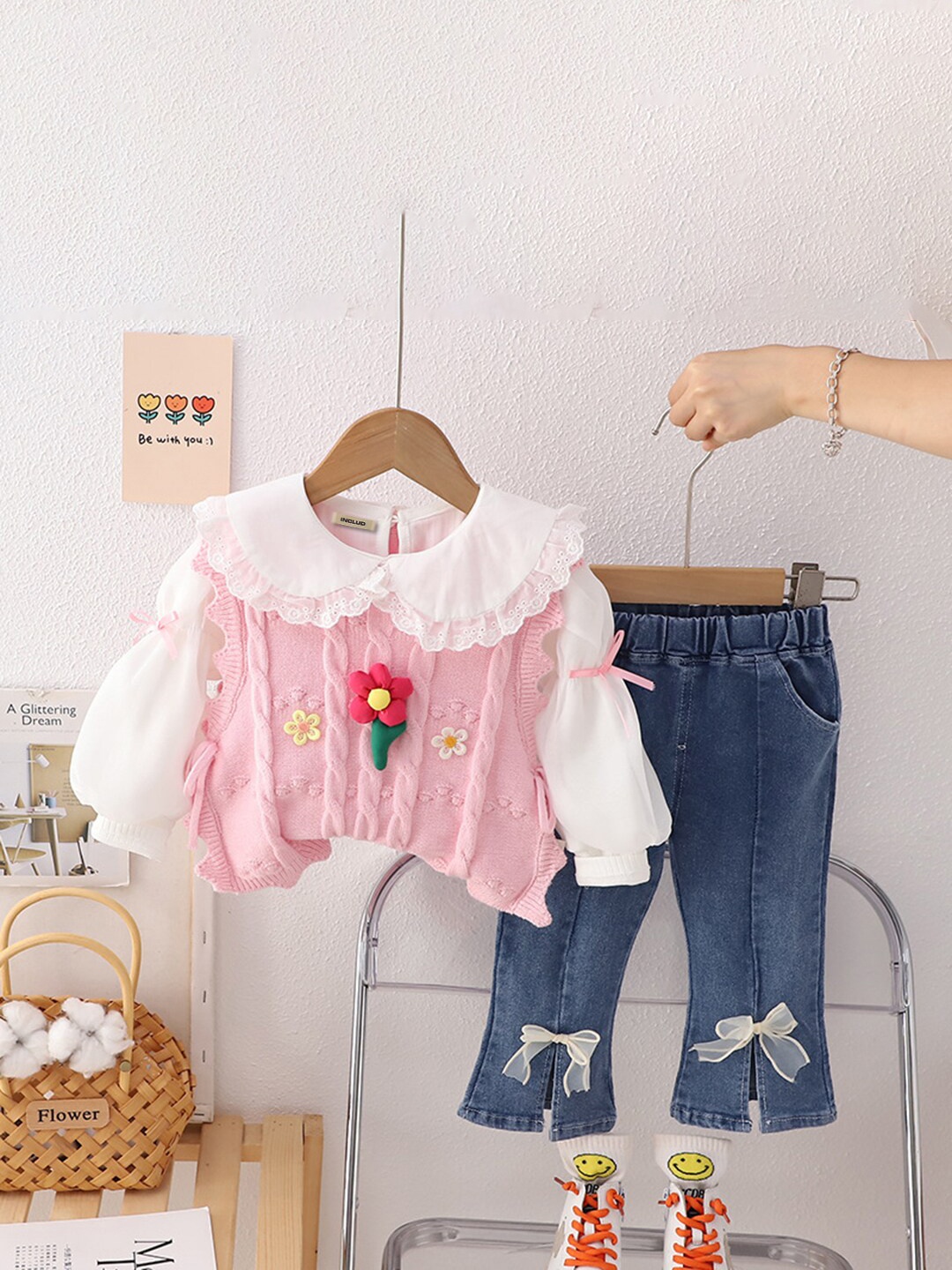 

INCLUD Girls Top with Jeans, Pink