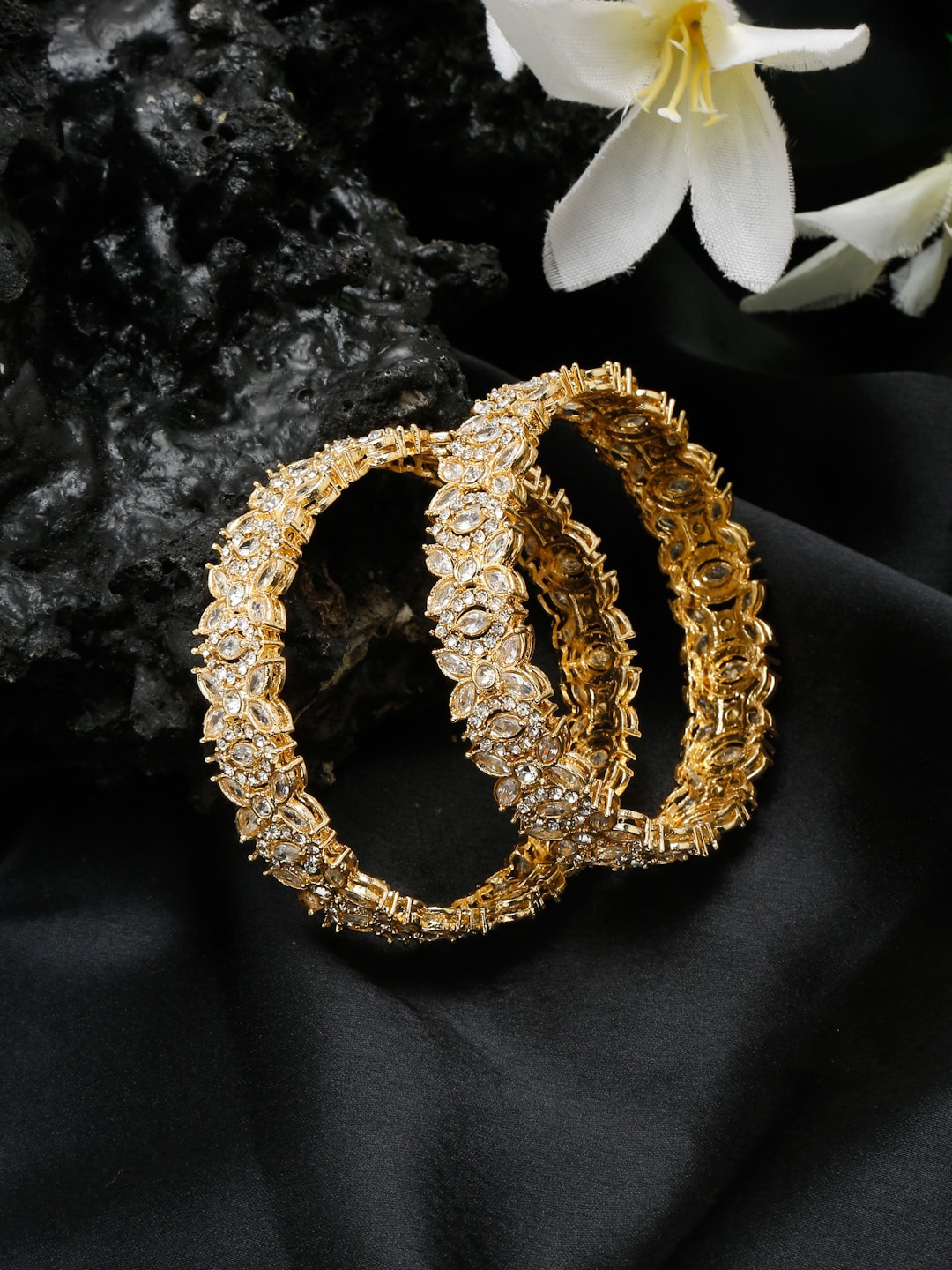 

Anouk Set Of 2 Gold-Plated Stone-Studded Bangles