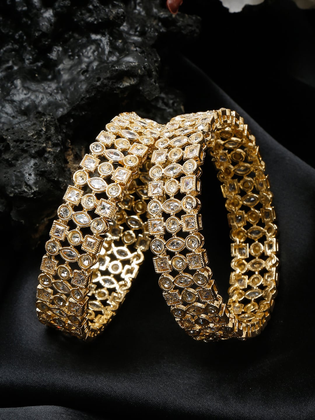 

Anouk Set of 2 Gold-Plated Stone-Studded Bangles