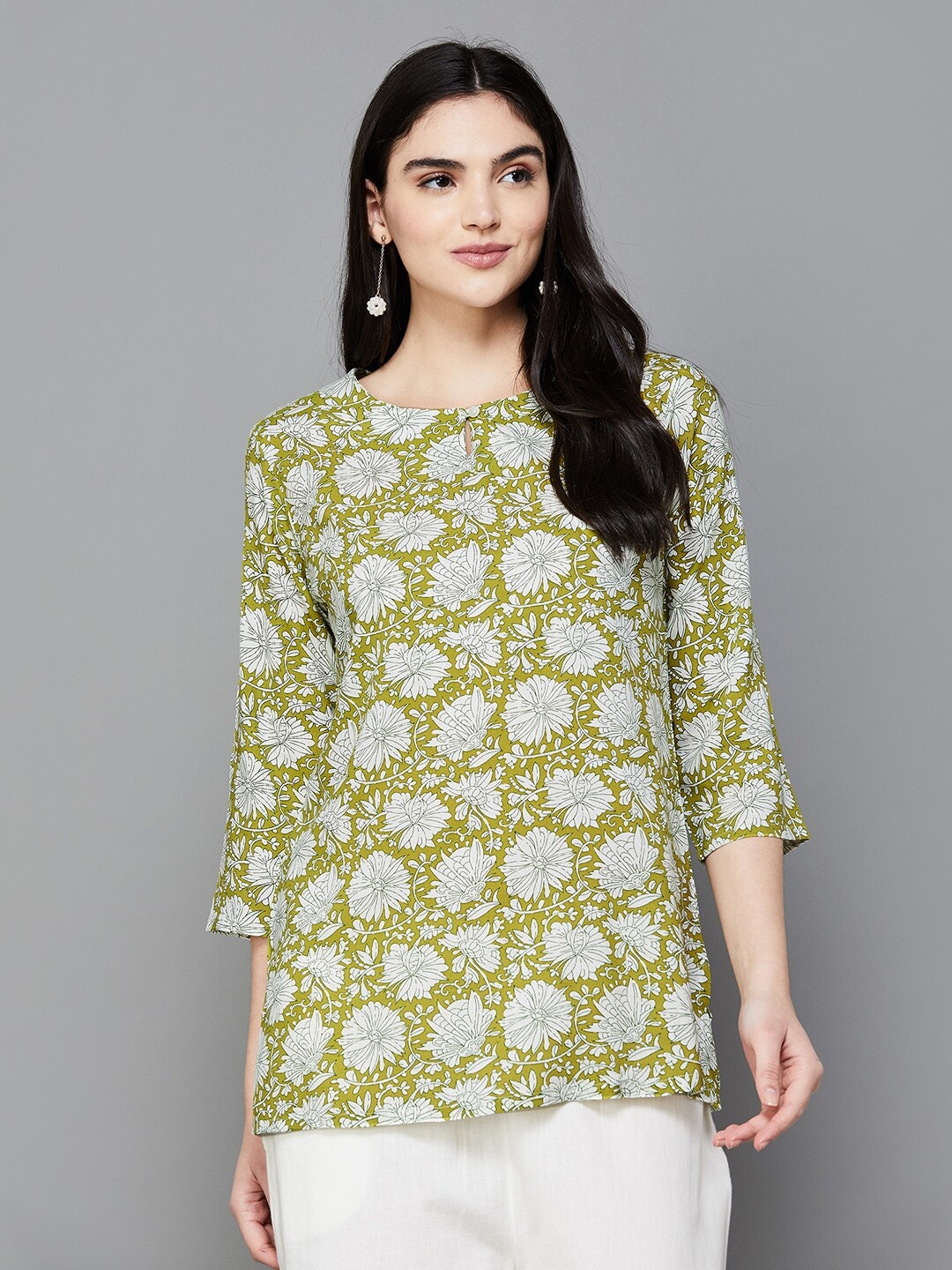 

Melange by Lifestyle Tribal Printed Keyhole Neck Three-Quarter Sleeves Kurti, Yellow