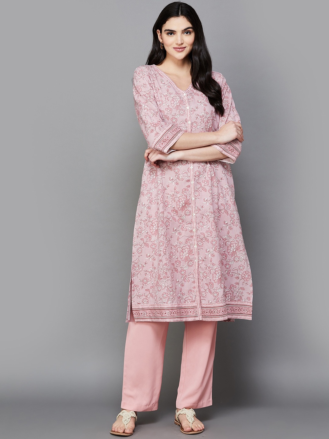 

Melange by Lifestyle Women Geometric Printed Flared Sleeves Sequinned Kurta, Pink