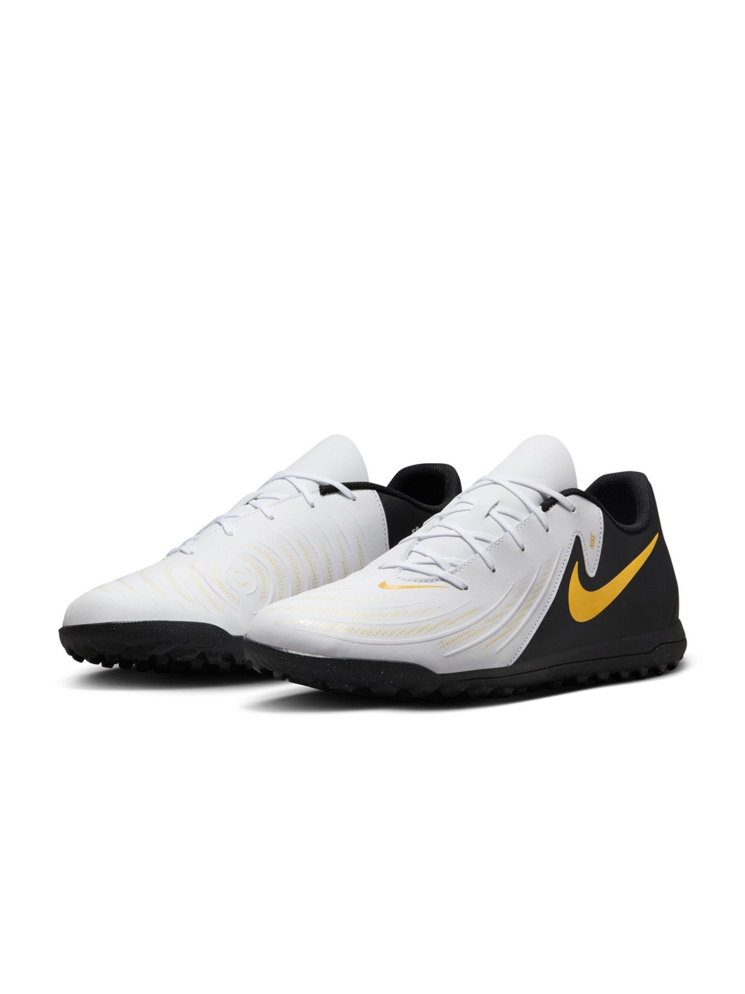 

Nike Men Phantom GX 2 Club TF Low-Top Football Shoes, White