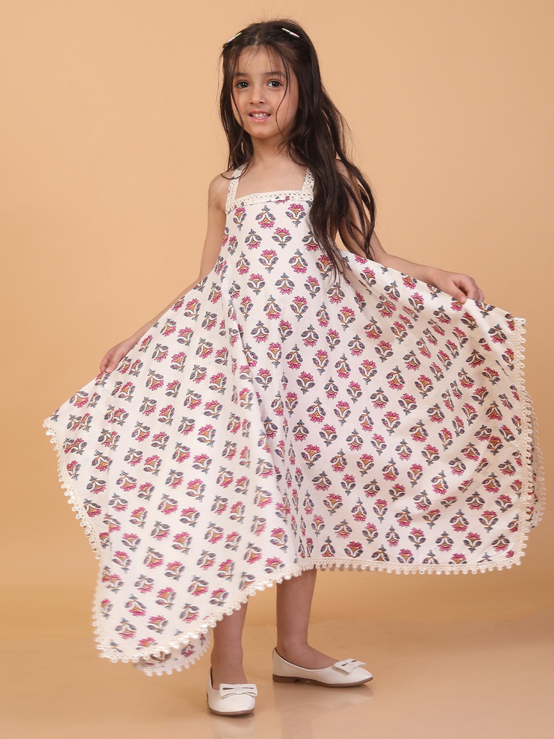 

Lil Peacock Ethnic Motifs Print A-Line Maxi Dress, White