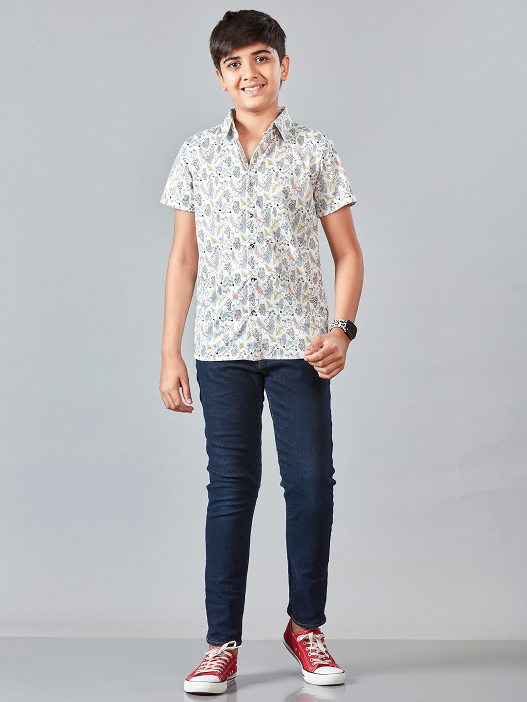 

Lil Peacock Boys Floral Opaque Printed Casual Shirt, White