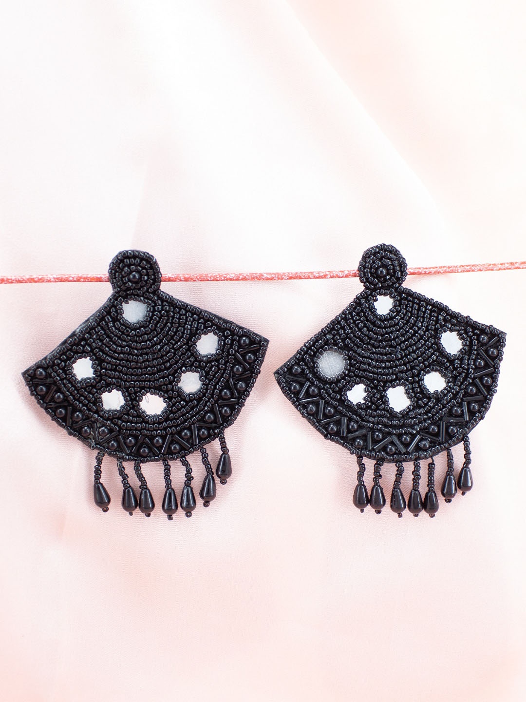 

PRIVIU Quirky Drop Earrings, Black