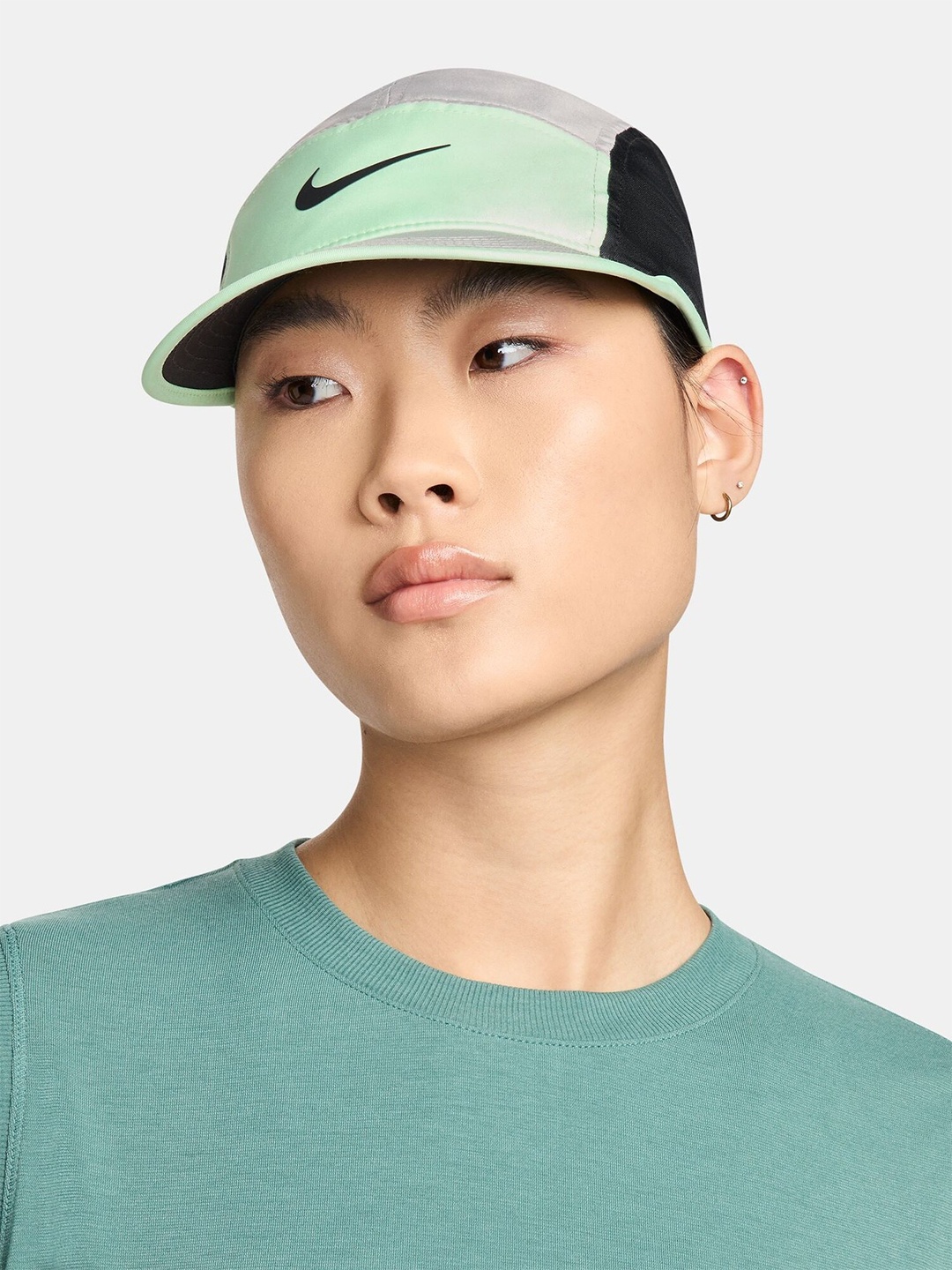 

Nike Unisex Dri-FIT Fly Unstructured Swoosh Cap, Grey
