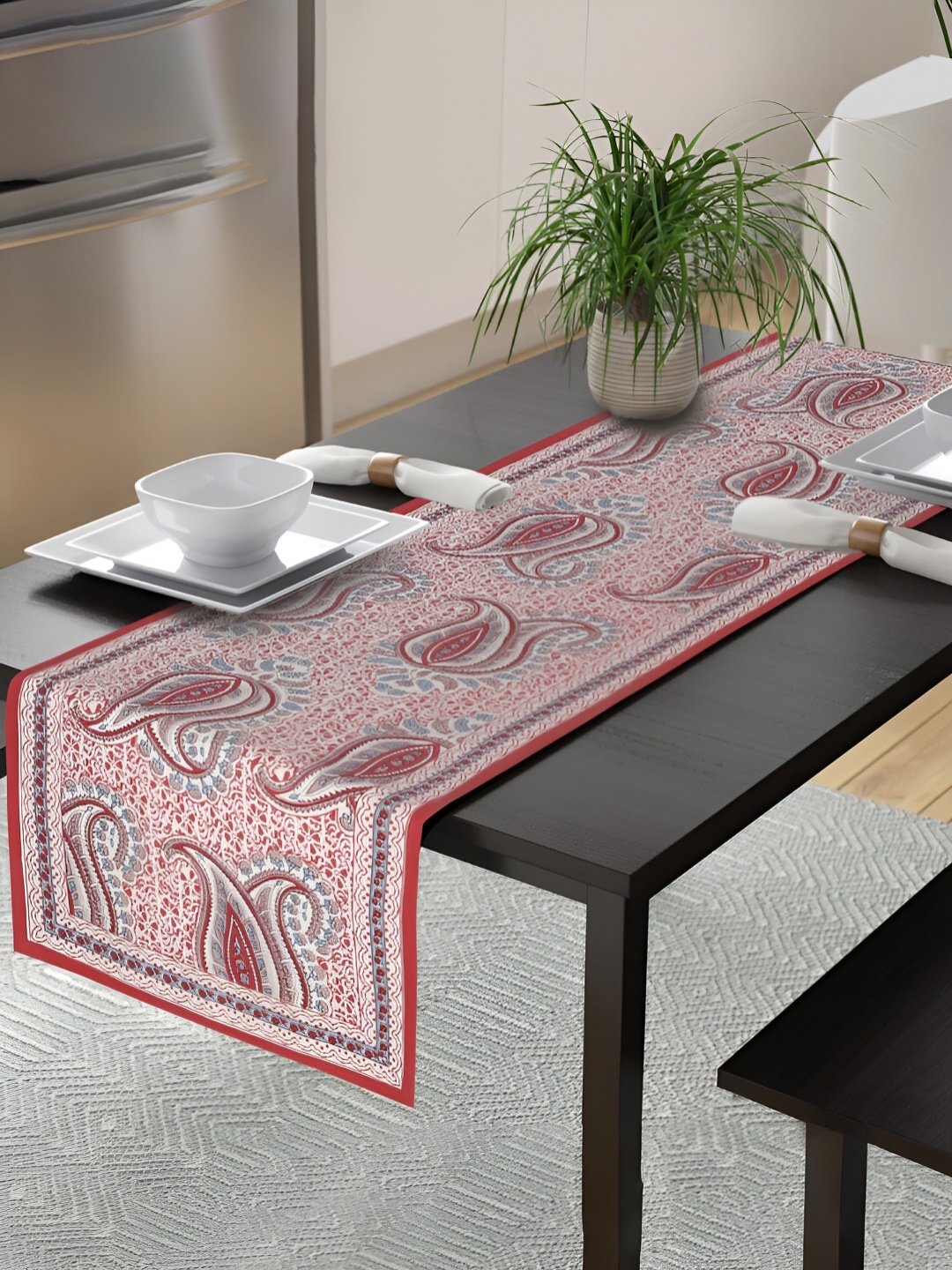 

Ratan Cart Pink & Red Paisley Printed Table Runner