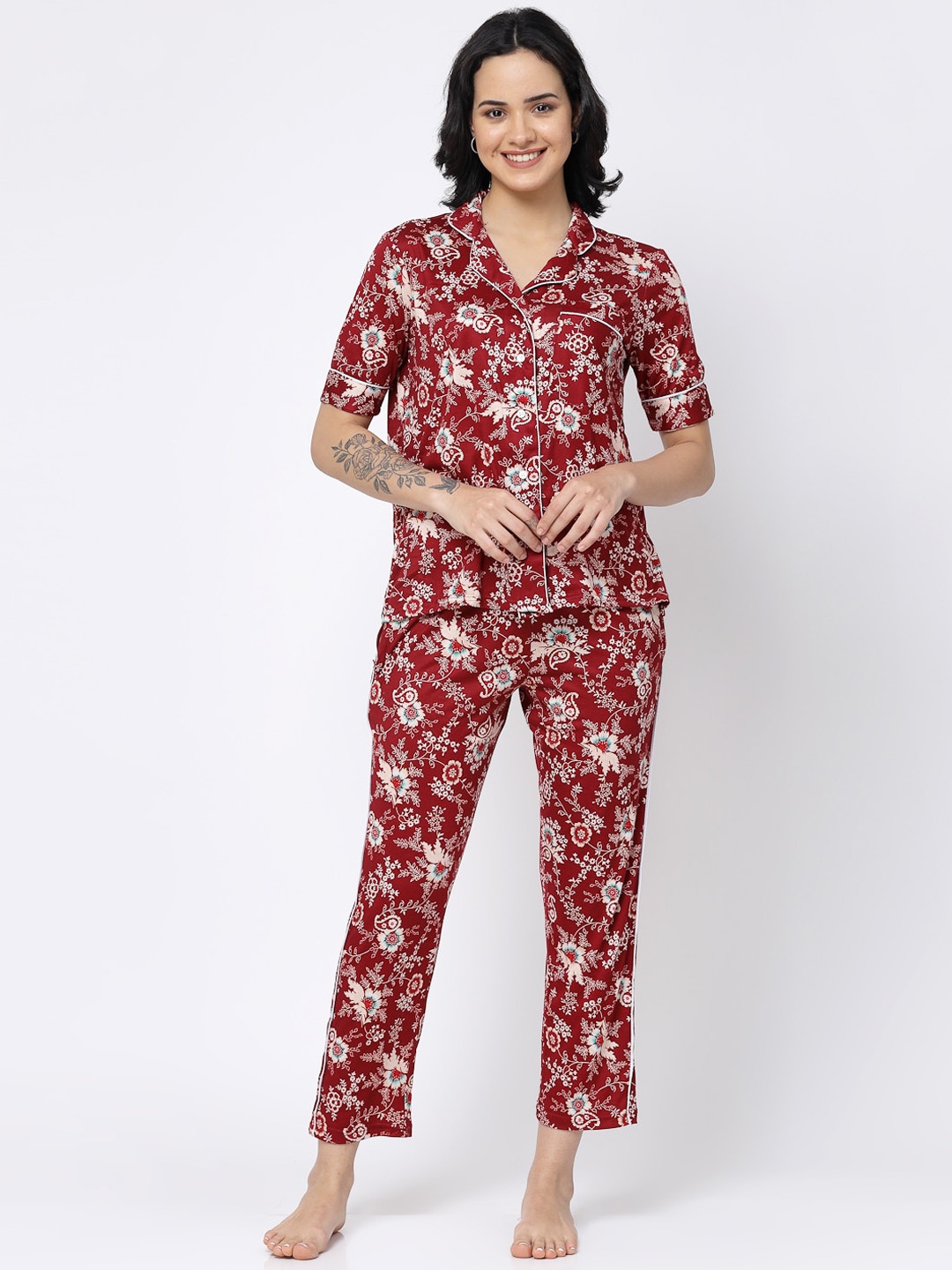 

SHYAM SONS FLAIR Floral Printed Lapel Collar Night suit, Red