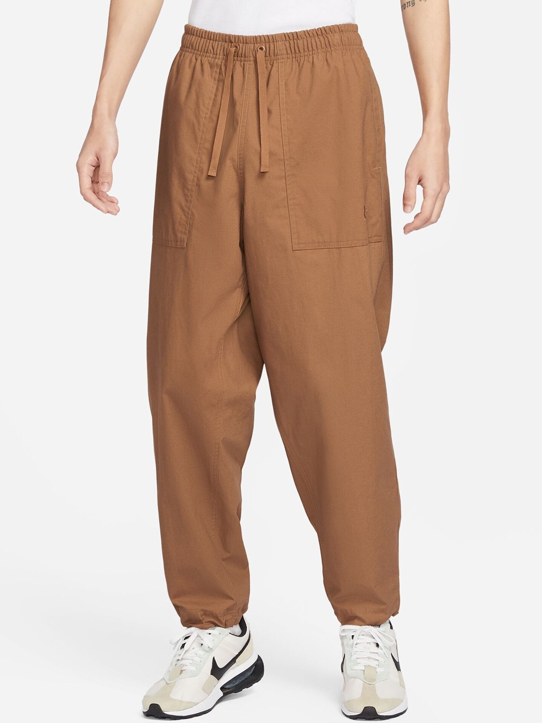 

Nike AS M NK CLUB BARCELONA Men Cotton Mid-Rise Joggers, Brown