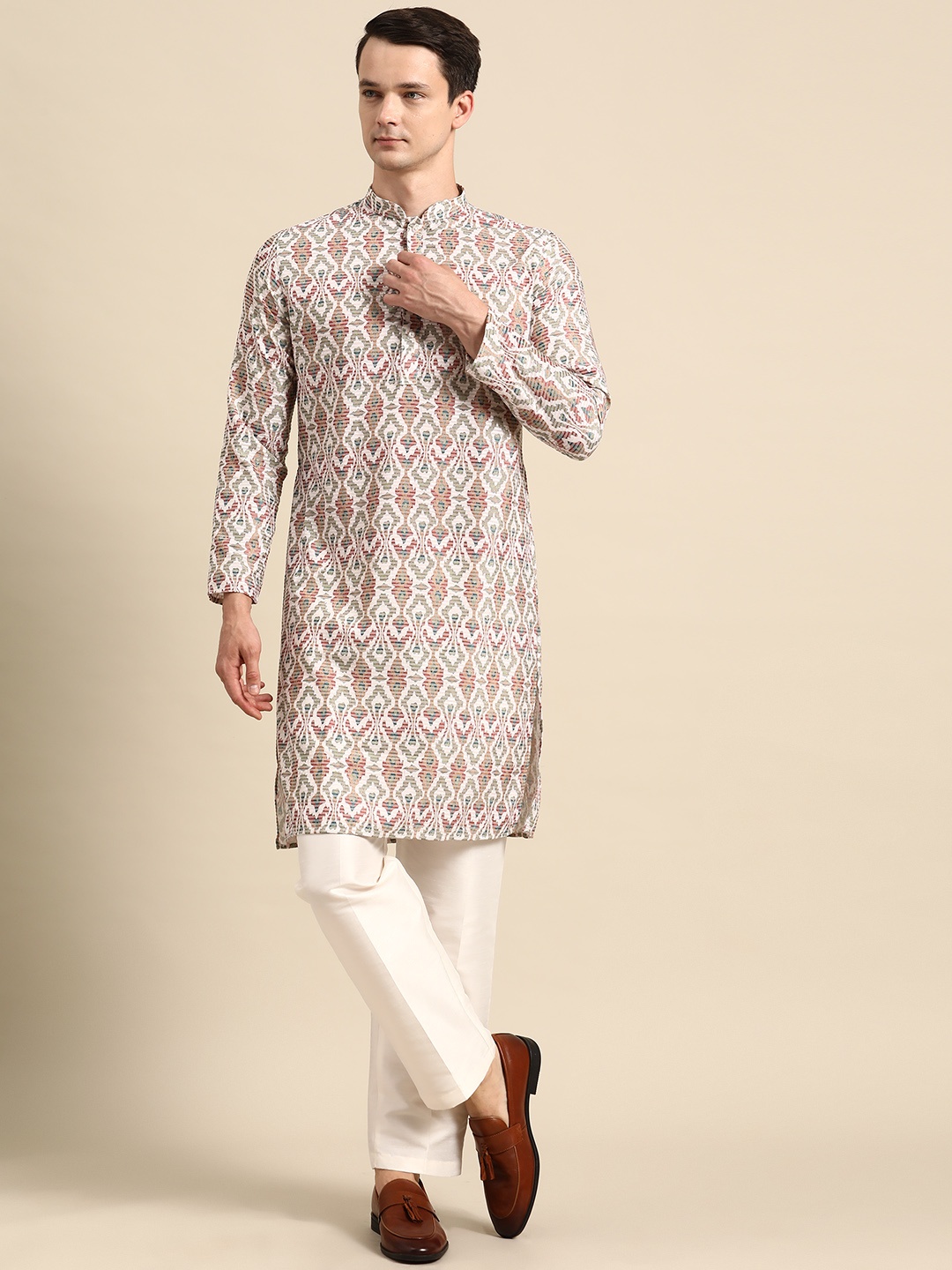 

Sayisha Men Self Design Regular Kurta with Trousers, Multi