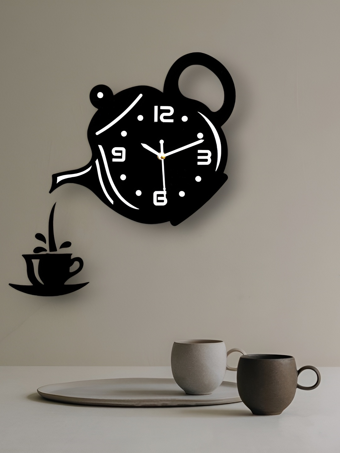 

FASTQT Black & White 3D Contemporary Analogue Wall Clock