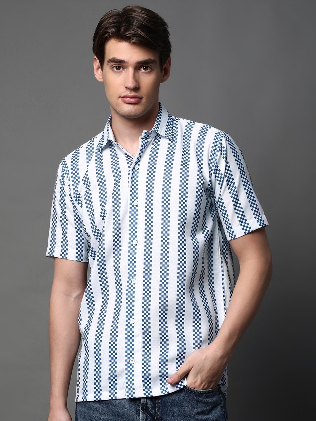 

BROWN BROTHERS Men Relaxed Opaque Printed Casual Shirt, White
