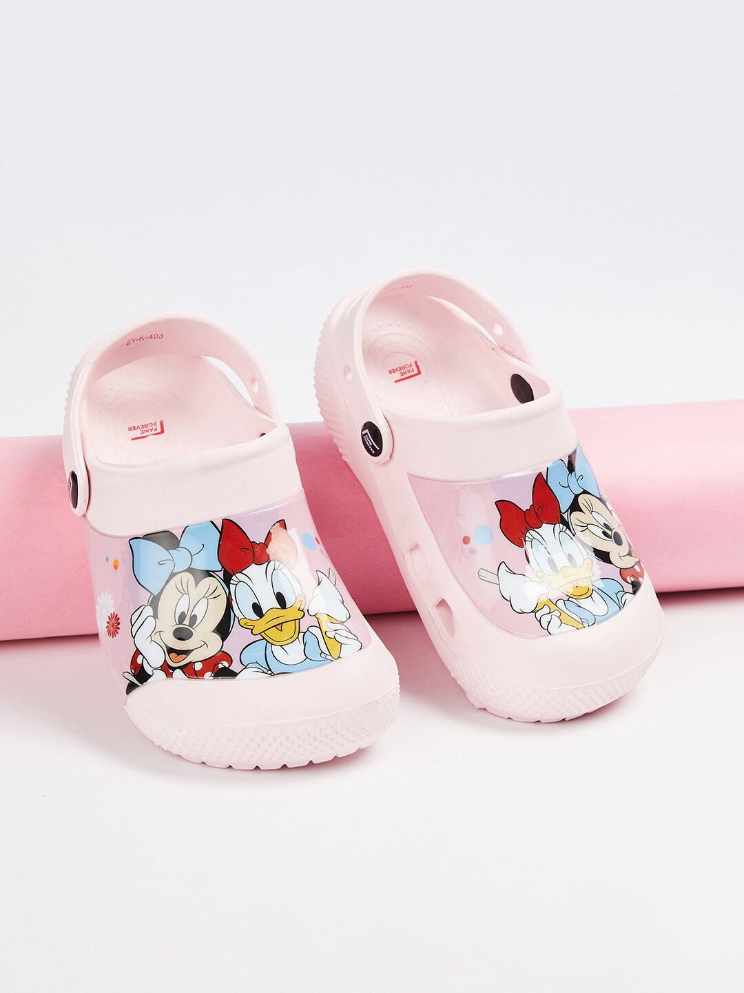 

Fame Forever by Lifestyle Girls Mickey And Friends Printed Clogs, Pink