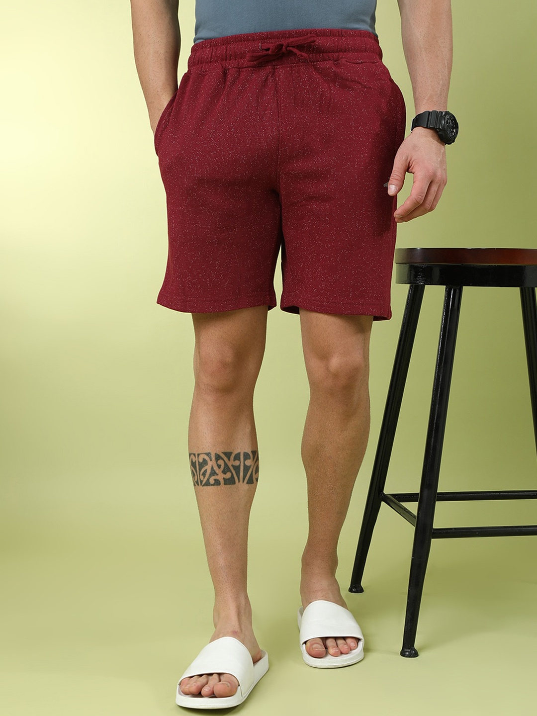 

Crocodile Men Shorts, Red