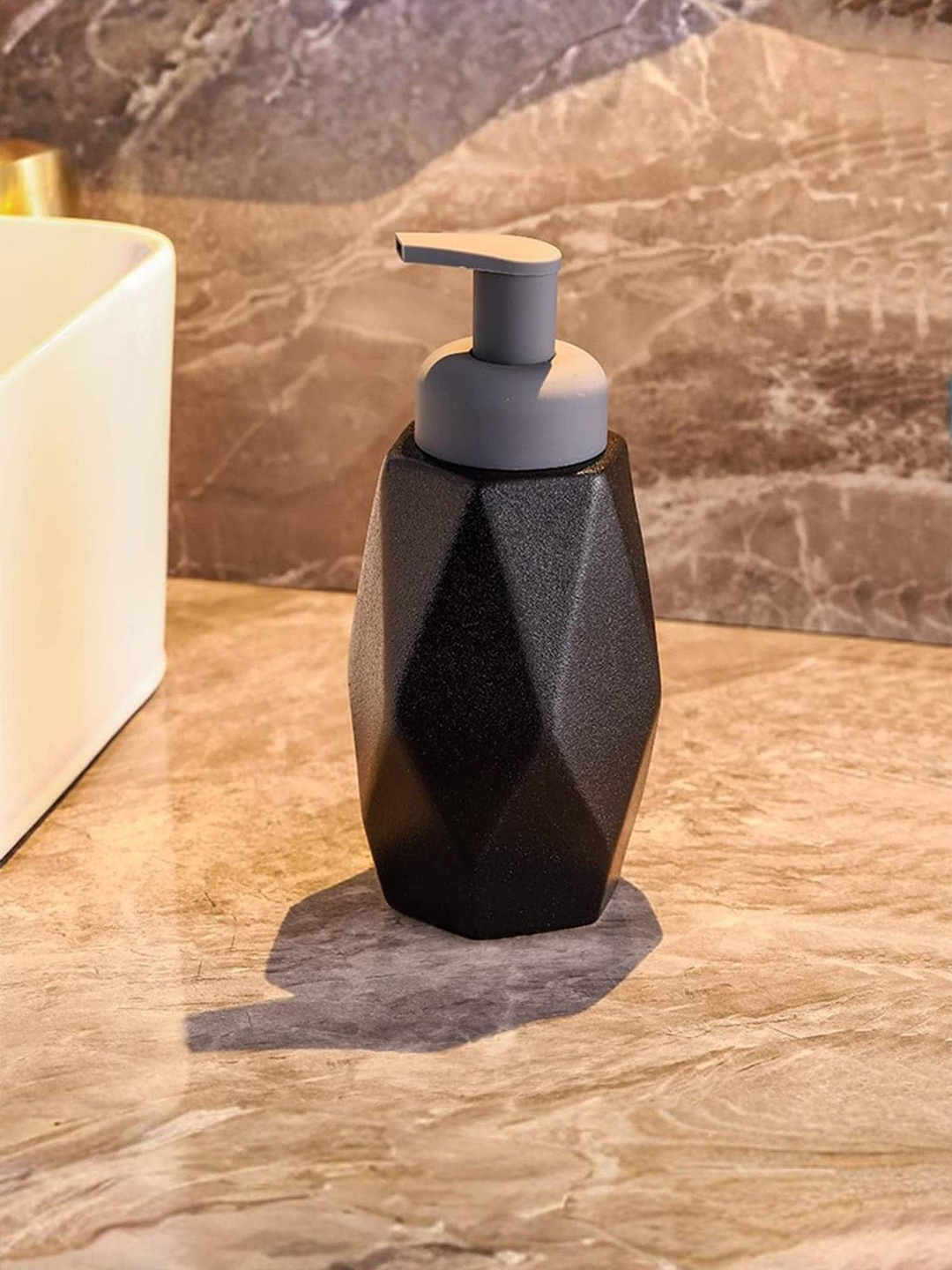 

UMAI Black Textured Stoneware Soap Dispenser 400 ml