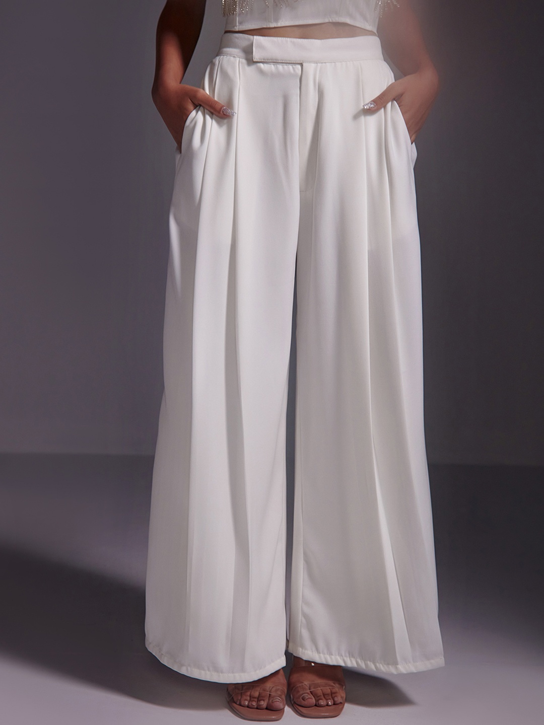

THE CLOTHING FACTORY Women Relaxed High-Rise Plain Parallel Trouser, White