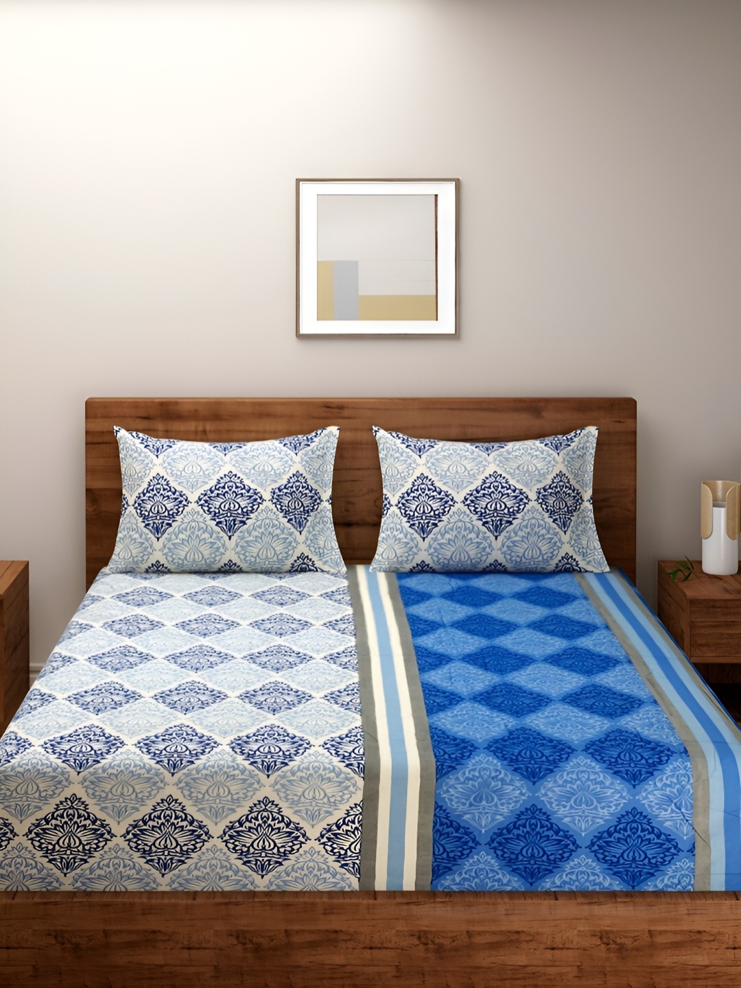 

Aura Blue & White Floral Cotton 200 TC King Bedsheet with 2 Pillow Covers