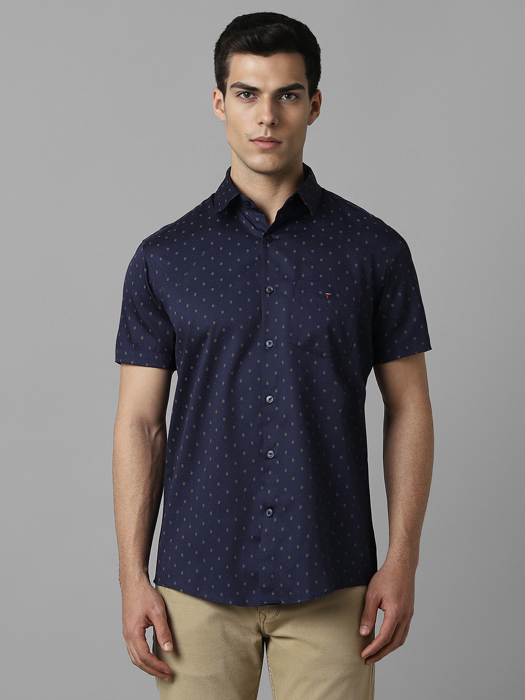 

Louis Philippe Sport Men Slim Fit Opaque Printed Casual Shirt, Navy blue