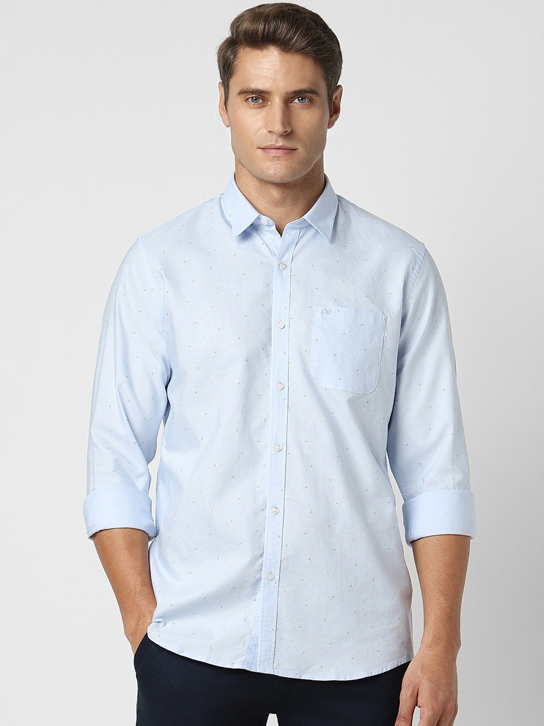 

Peter England Casuals Men Slim Fit Floral Opaque Printed Casual Shirt, Blue