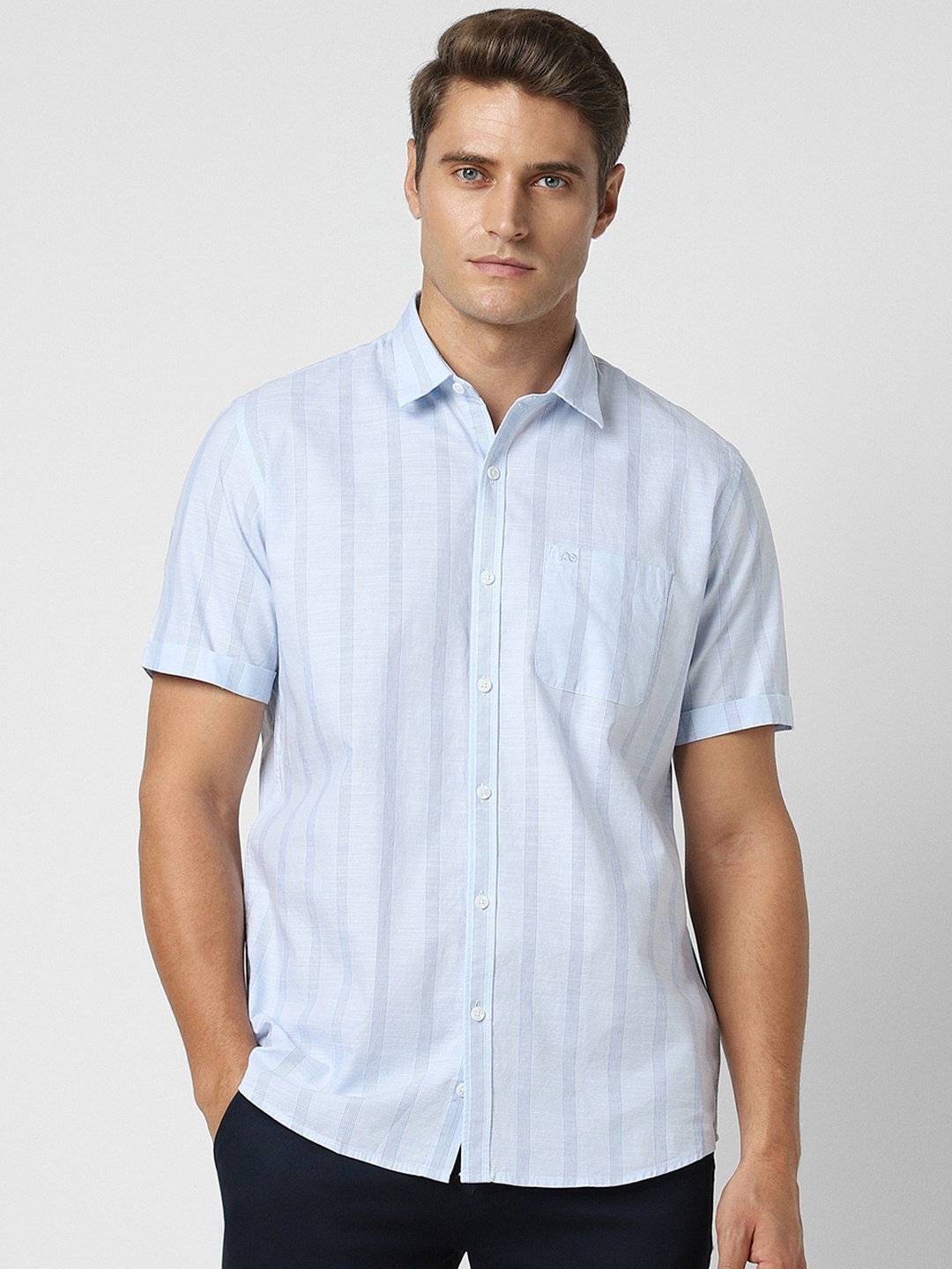 

Peter England Casuals Men Slim Fit Opaque Striped Casual Shirt, Blue