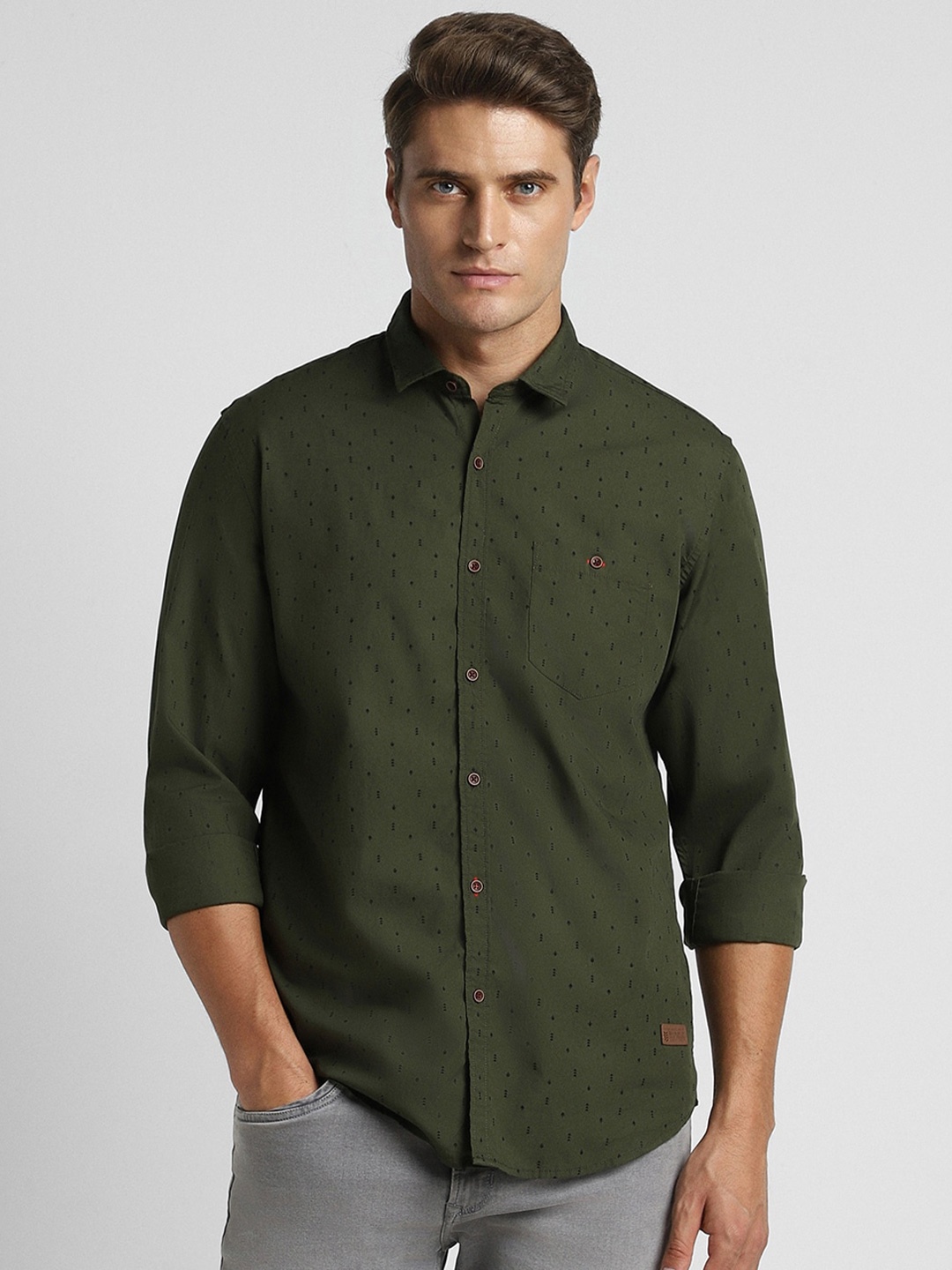 

Peter England Casuals Men Slim Fit Opaque Printed Casual Shirt, Green