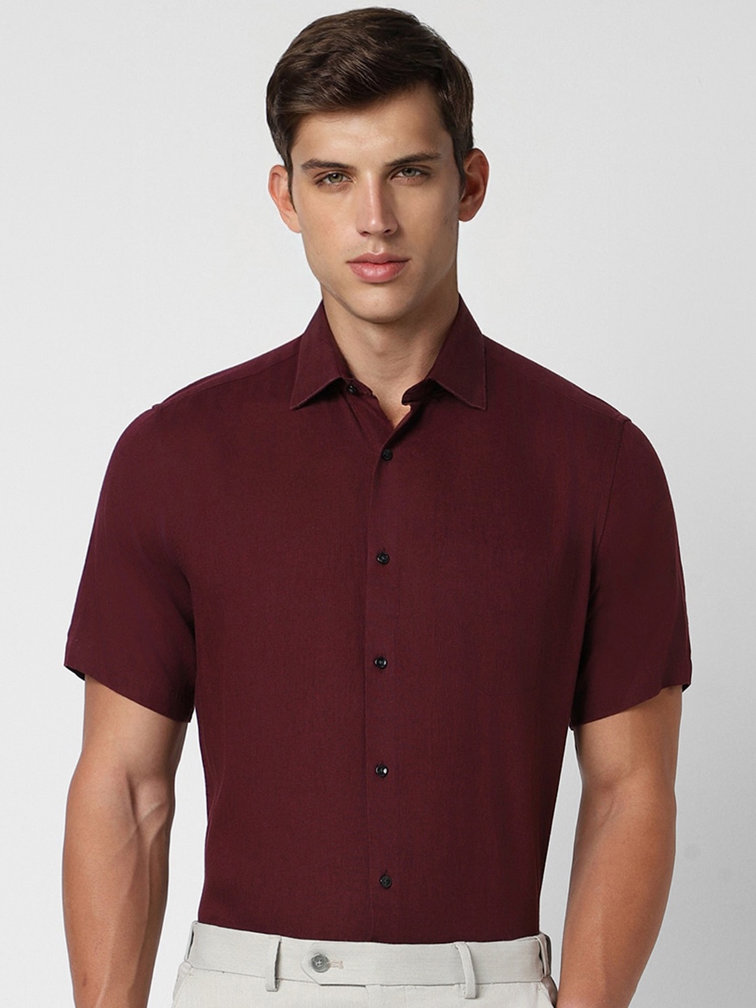 

Van Heusen Men Opaque Formal Shirt, Maroon