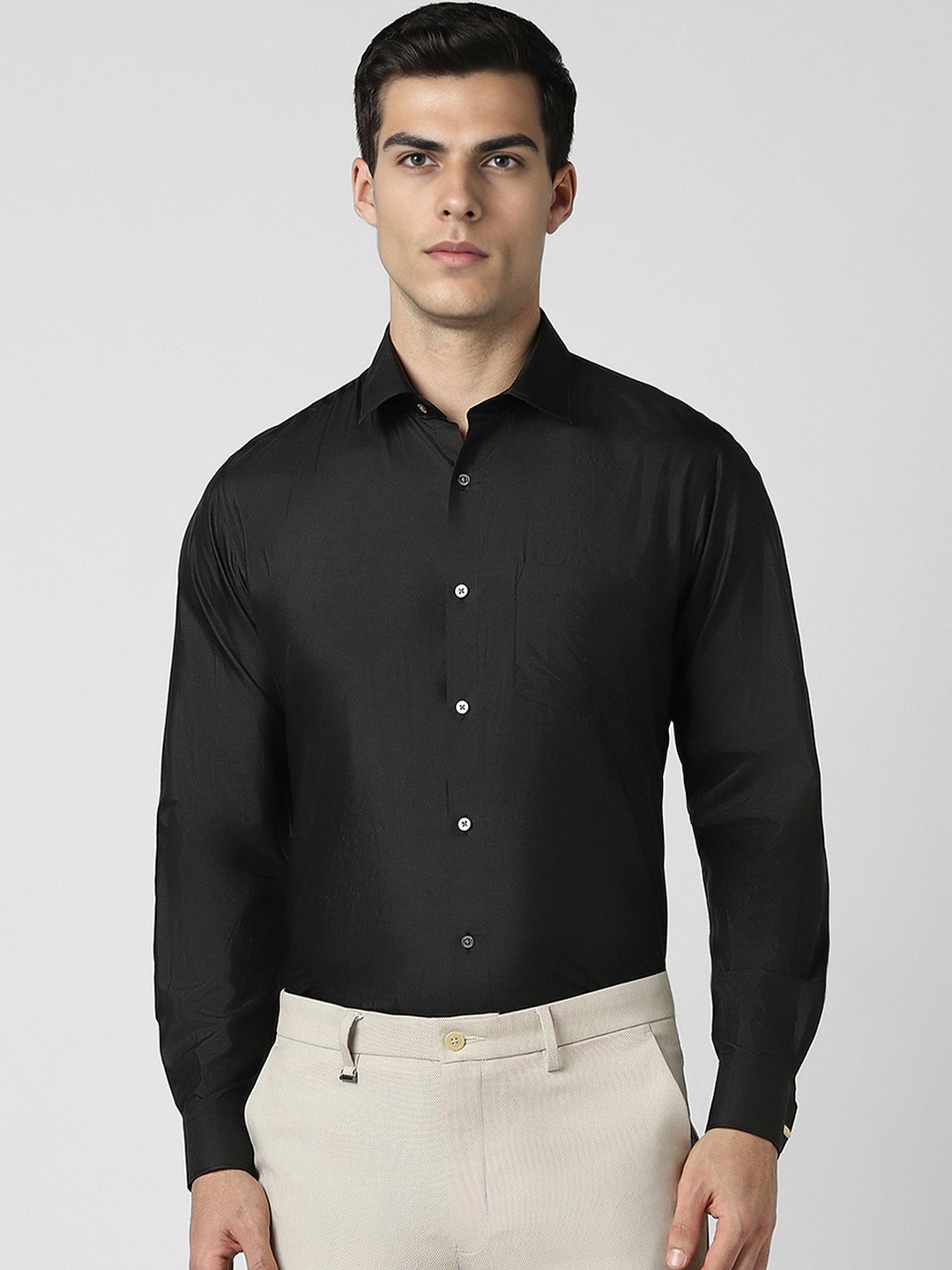 

Van Heusen Men Opaque Formal Shirt, Black