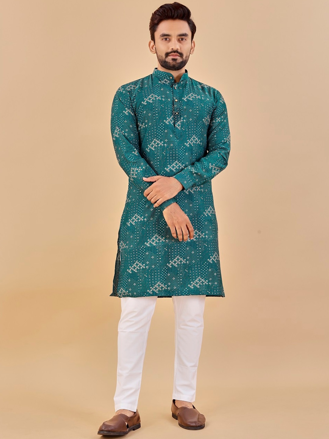 

BAESD Men Thread Work Kurta, Olive