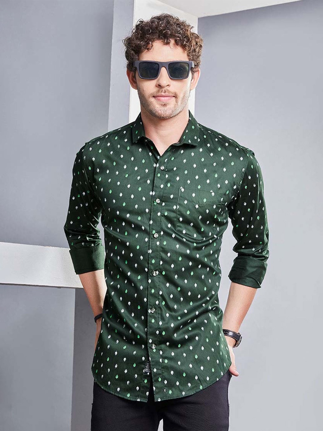 

ALMATY Men Comfort Slim Fit Opaque Printed Party Shirt, Green