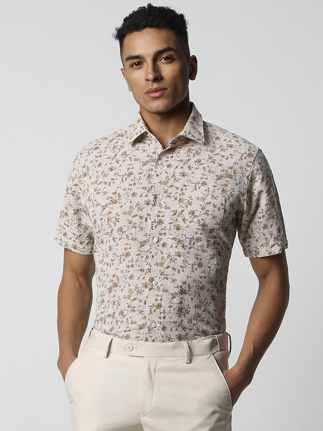 

Van Heusen Men Floral Opaque Printed Formal Shirt, Grey